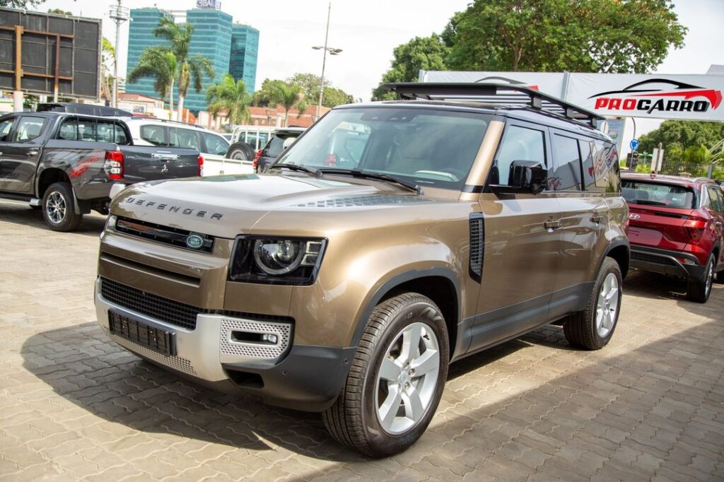 Land Rover Defender 3.0L 110 P400 Edition X AT